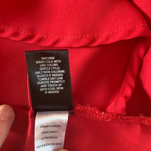 Torrid Size 3 Vibrant Red V-Neck Button Front Chiffon‎ Blouse - Flowy 3/4 Sleeve - Picture 8 of 9
